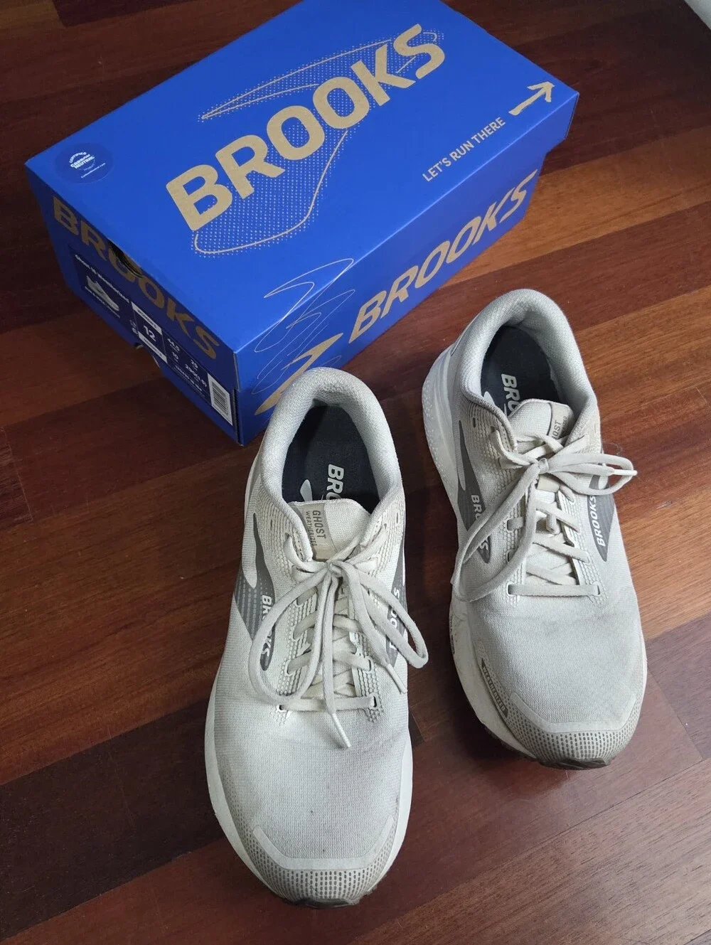 Brooks Ghost 16 Weatherized Women's 12 - Beige/Gray Neutral Running Shoes